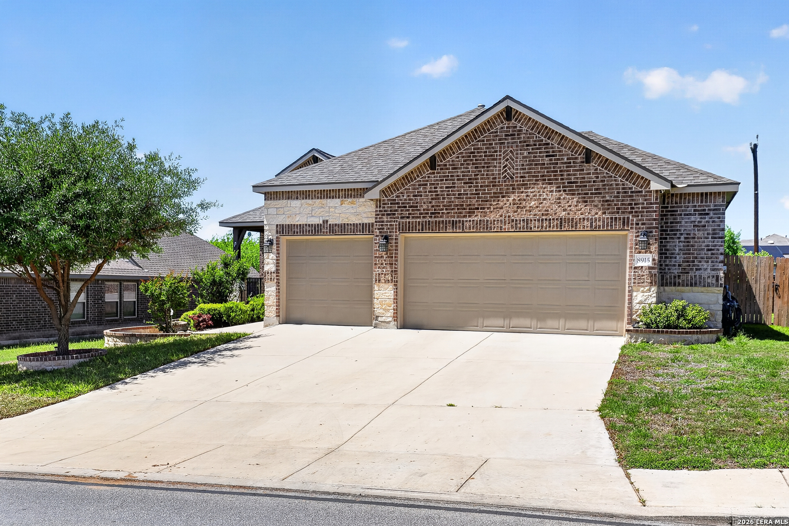 8915 Monument Parke San Antonio TX 78254