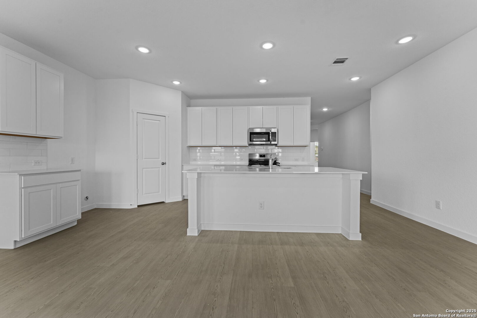 736 Horsetail Lane New Braunfels TX 78132