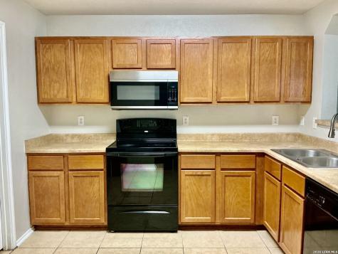 8306 Apricot Bloom San Antonio TX 78254