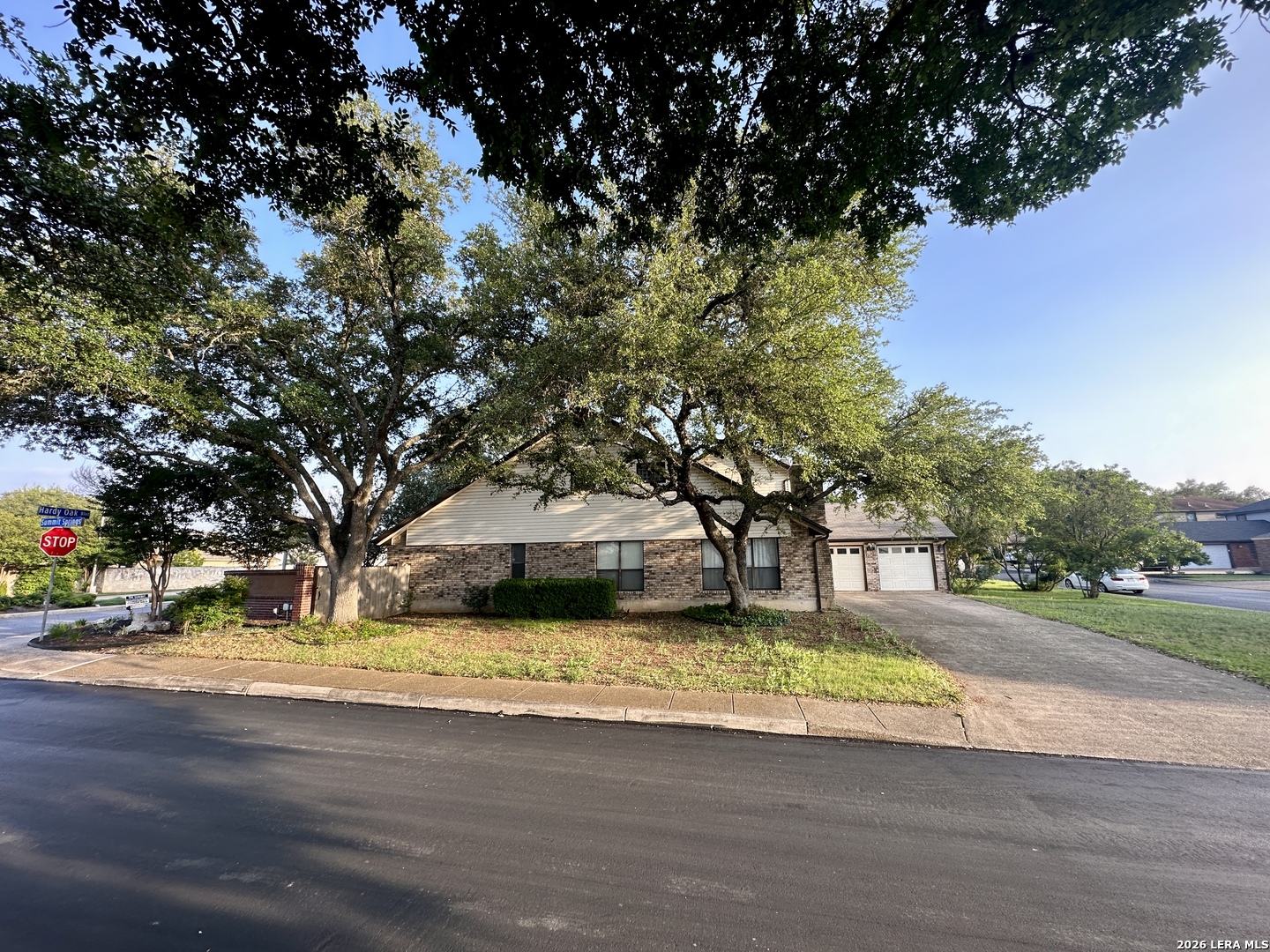 1147 Summit Crest San Antonio TX 78258