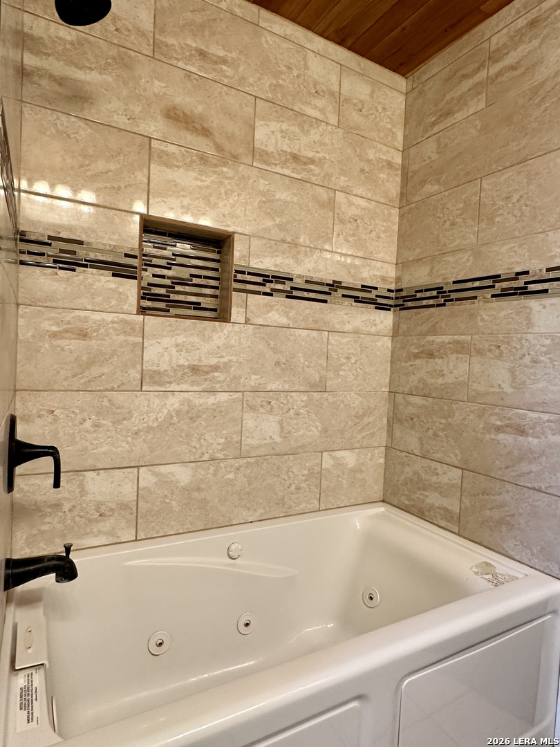 1147 Summit Crest San Antonio TX 78258