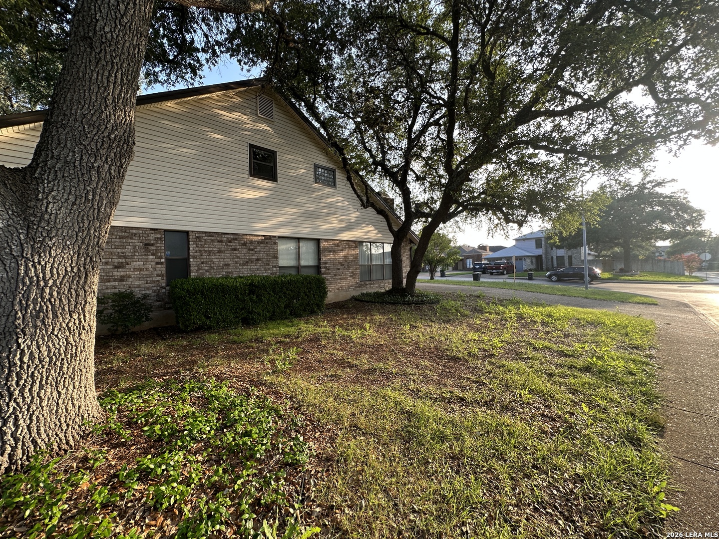 1147 Summit Crest San Antonio TX 78258