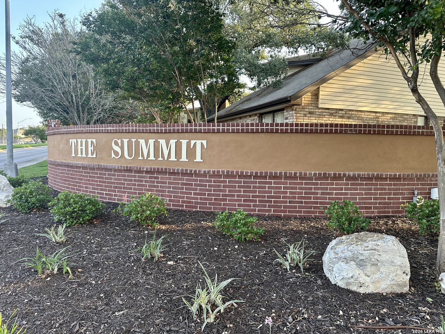 1147 Summit Crest San Antonio TX 78258