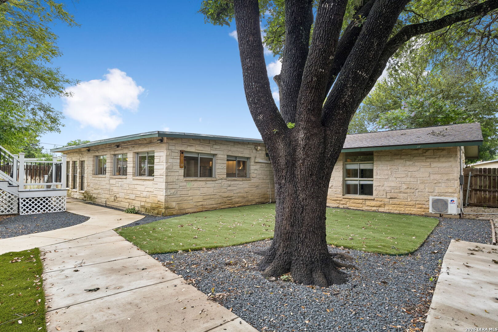 311 Waring Drive San Antonio TX 78216