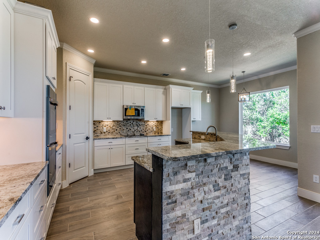 929 Moonlight Drive Canyon Lake TX 78133