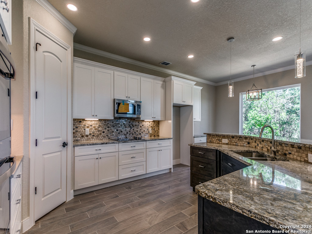 929 Moonlight Drive Canyon Lake TX 78133