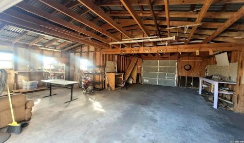 243 Creeks End Floresville TX 78114