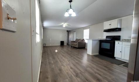243 Creeks End Floresville TX 78114