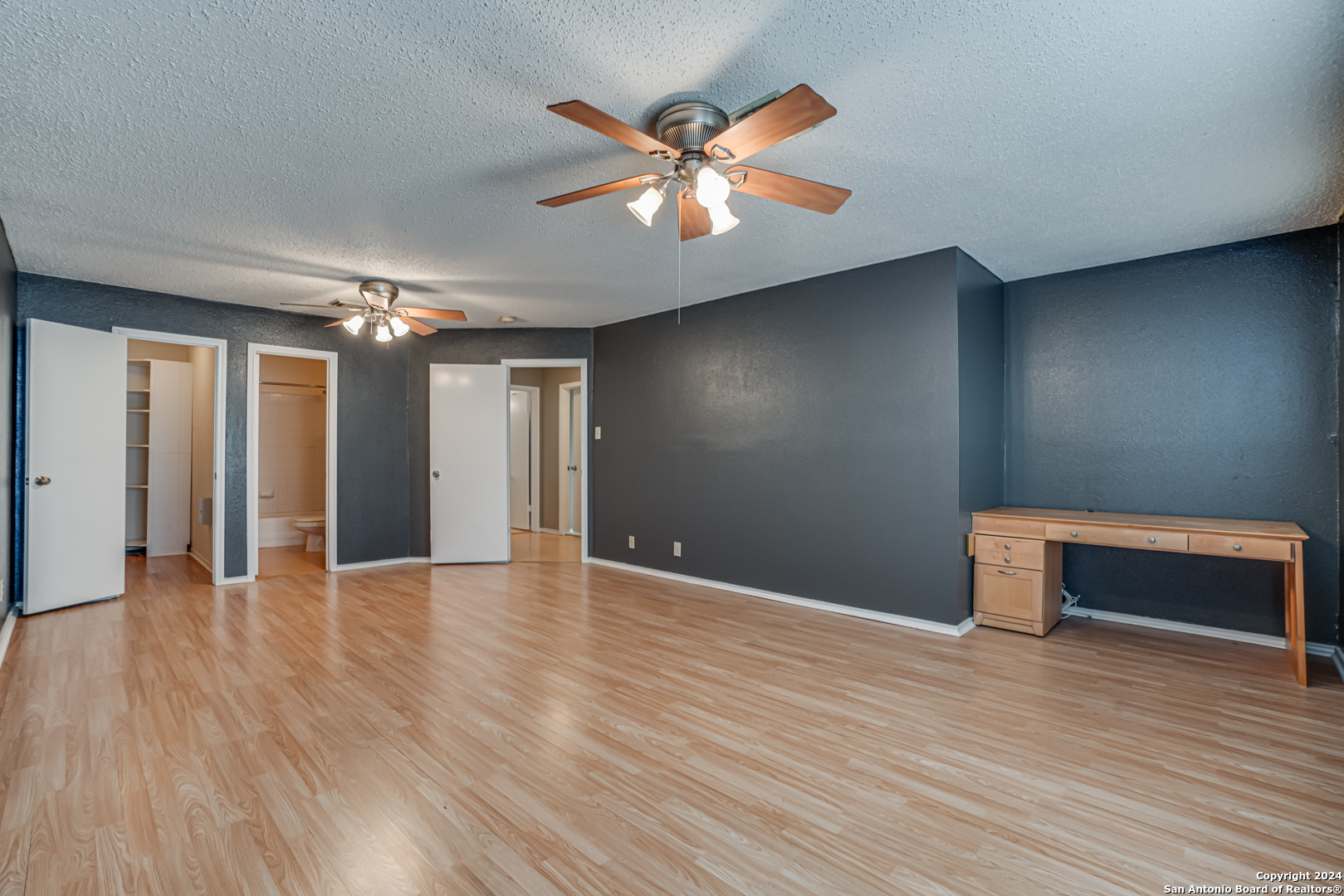 5030 Kenton Royalle San Antonio TX 78240