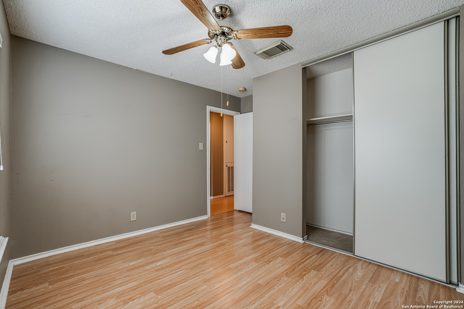 5030 Kenton Royalle San Antonio TX 78240