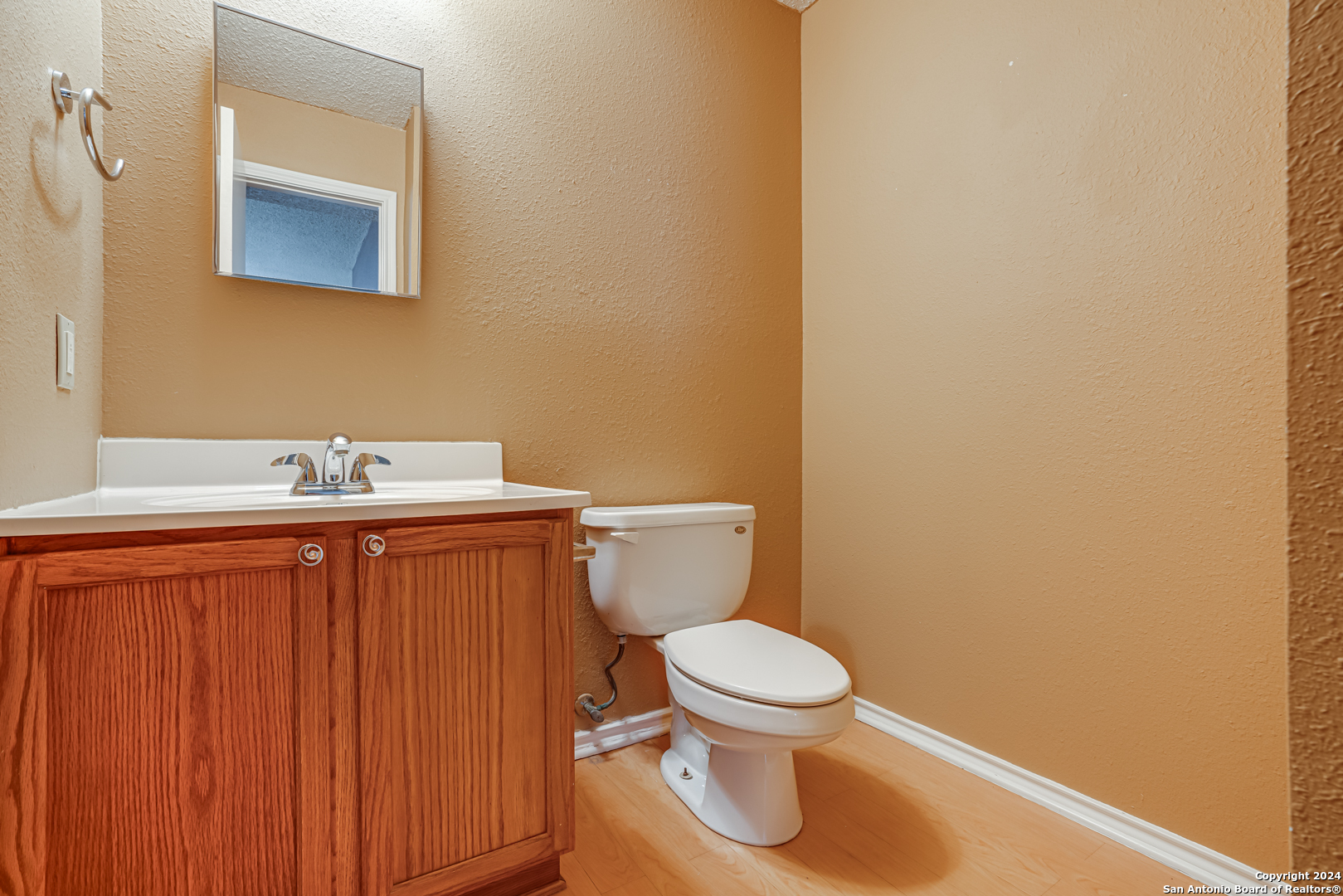 5030 Kenton Royalle San Antonio TX 78240