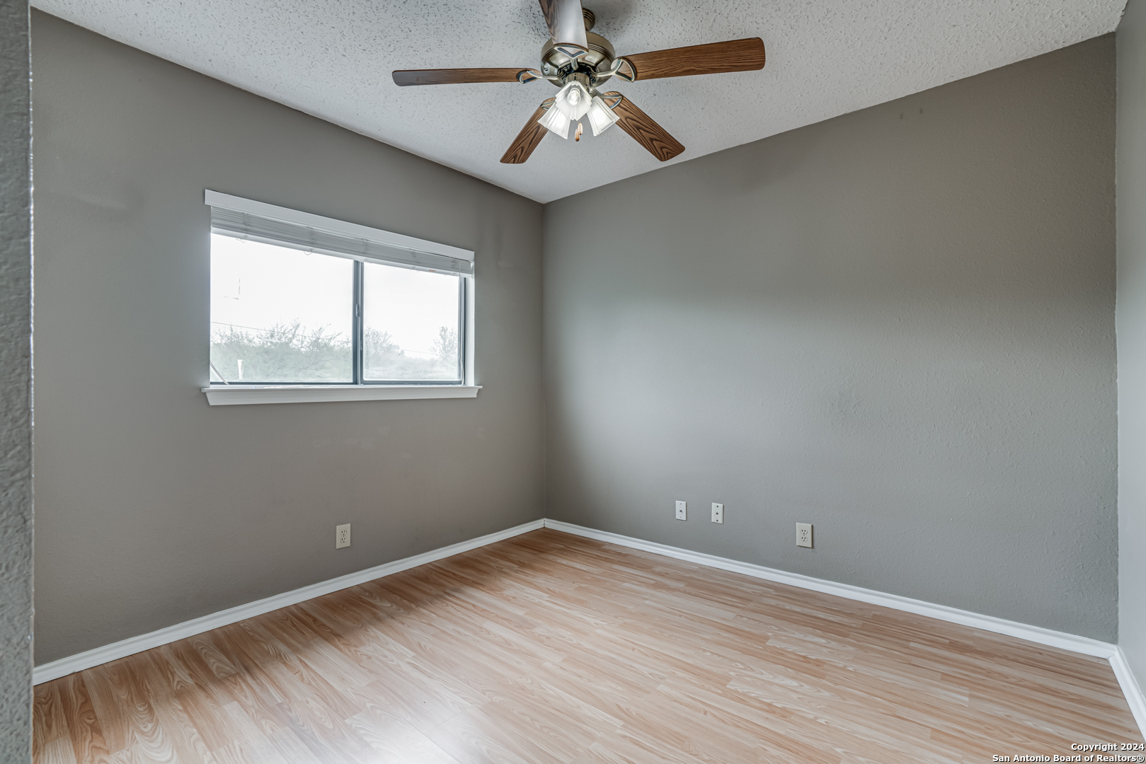 5030 Kenton Royalle San Antonio TX 78240