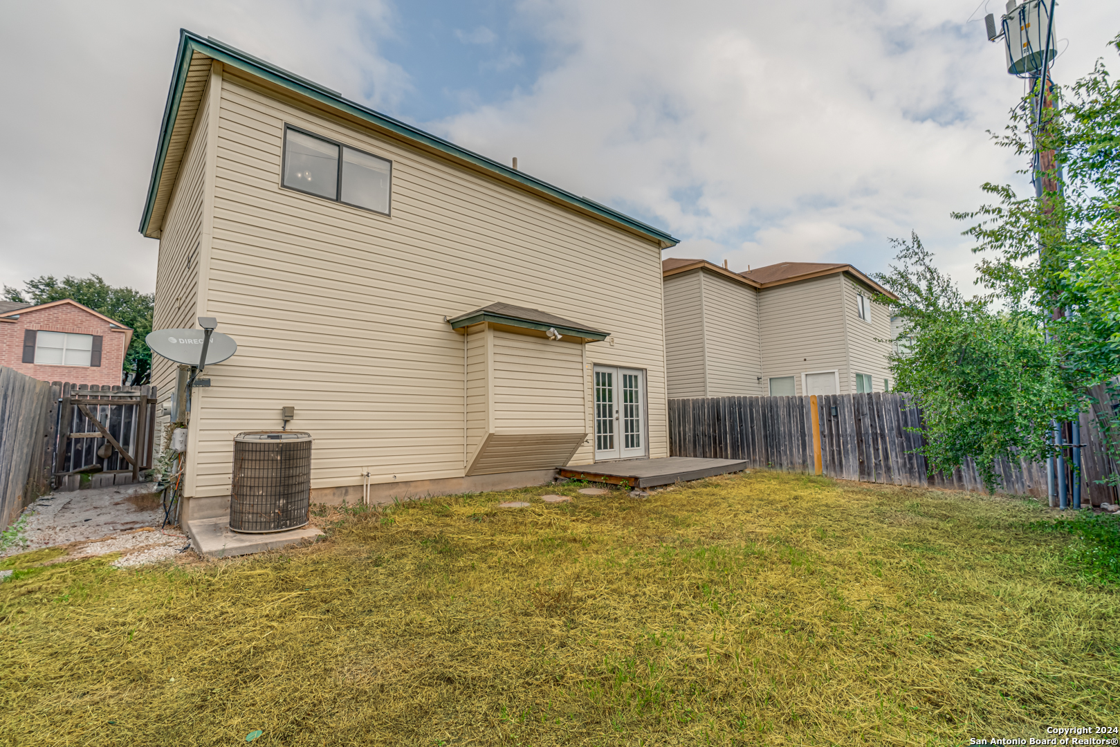 5030 Kenton Royalle San Antonio TX 78240
