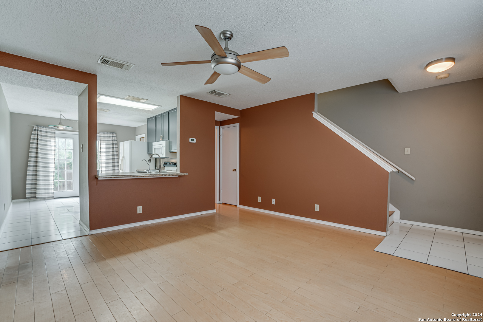 5030 Kenton Royalle San Antonio TX 78240