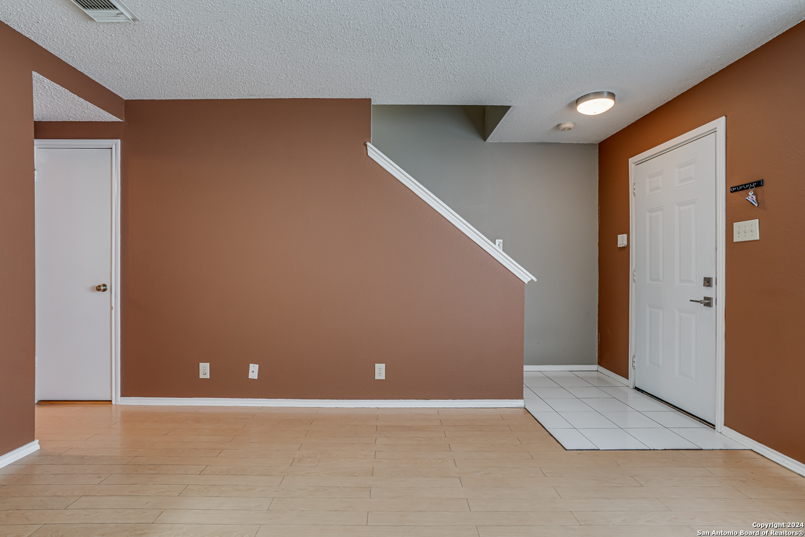 5030 Kenton Royalle San Antonio TX 78240