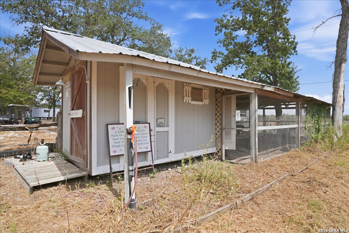 7686 Us Highway 90a E Gonzales TX 78629