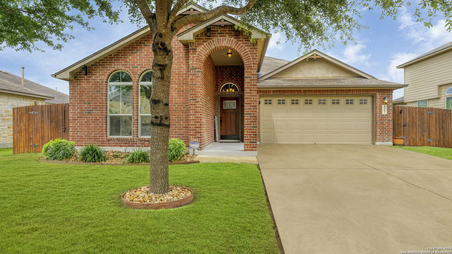 307 Escarpment Oak New Braunfels TX 78130
