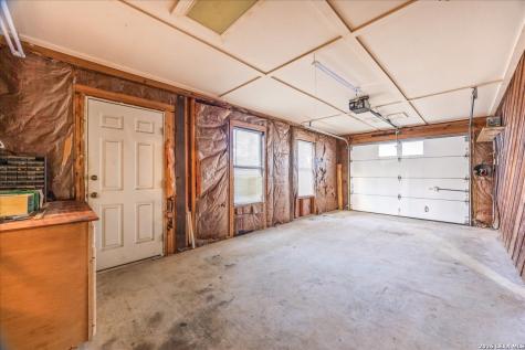 2748 Lakeshore Canyon Lake TX 78133