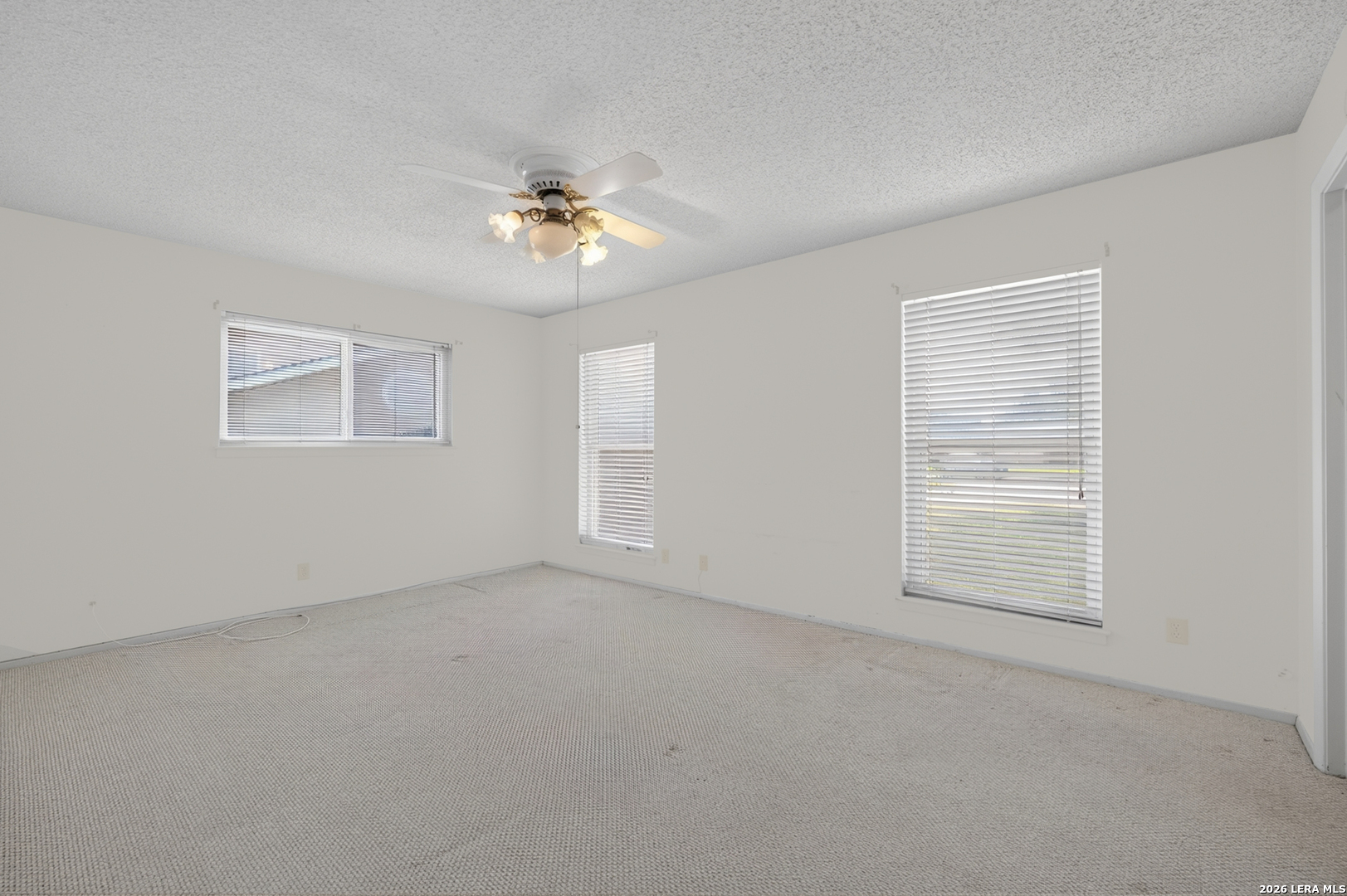 111 Laural Lane Universal City TX 78148