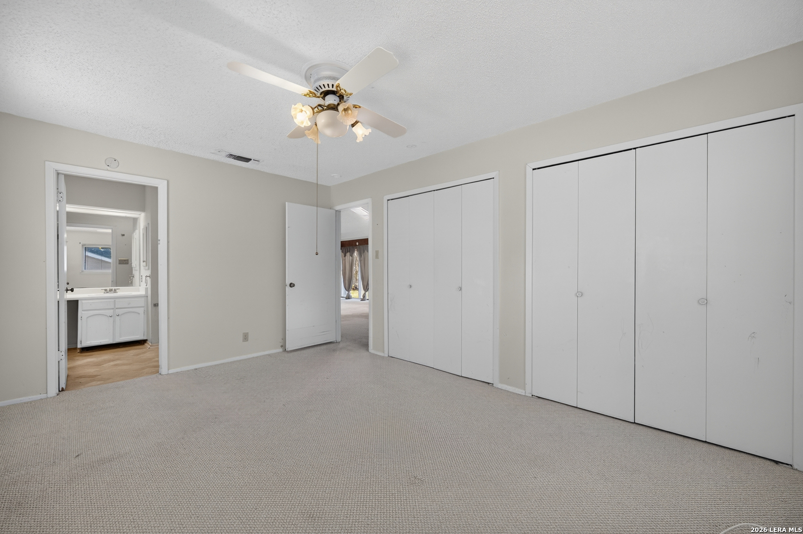 111 Laural Lane Universal City TX 78148