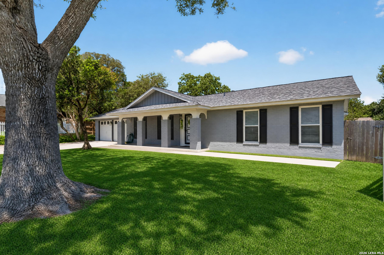 111 Laural Lane Universal City TX 78148