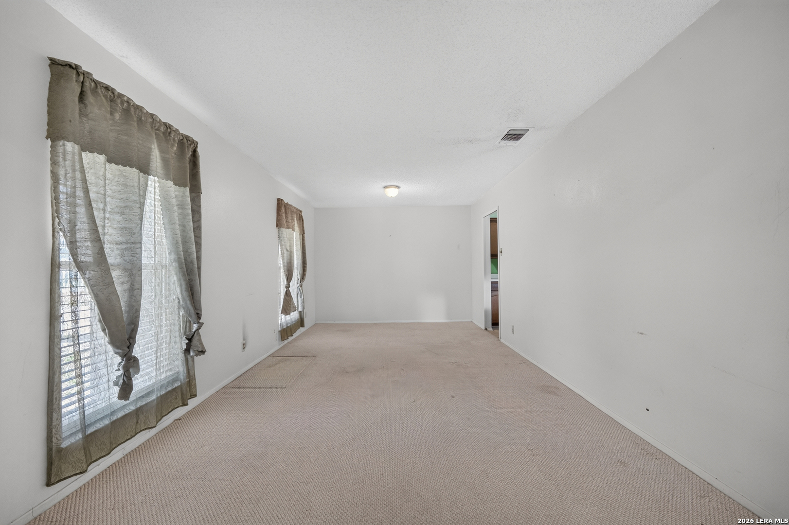 111 Laural Lane Universal City TX 78148