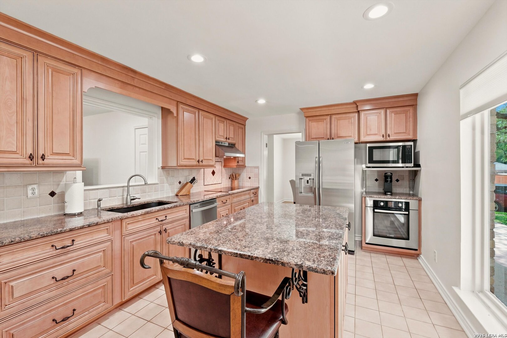2414 Wilderness Hill San Antonio TX 78231