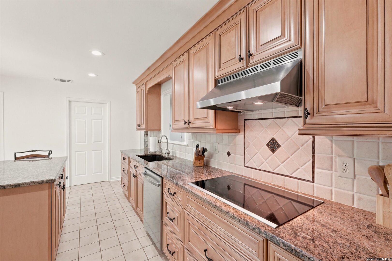 2414 Wilderness Hill San Antonio TX 78231