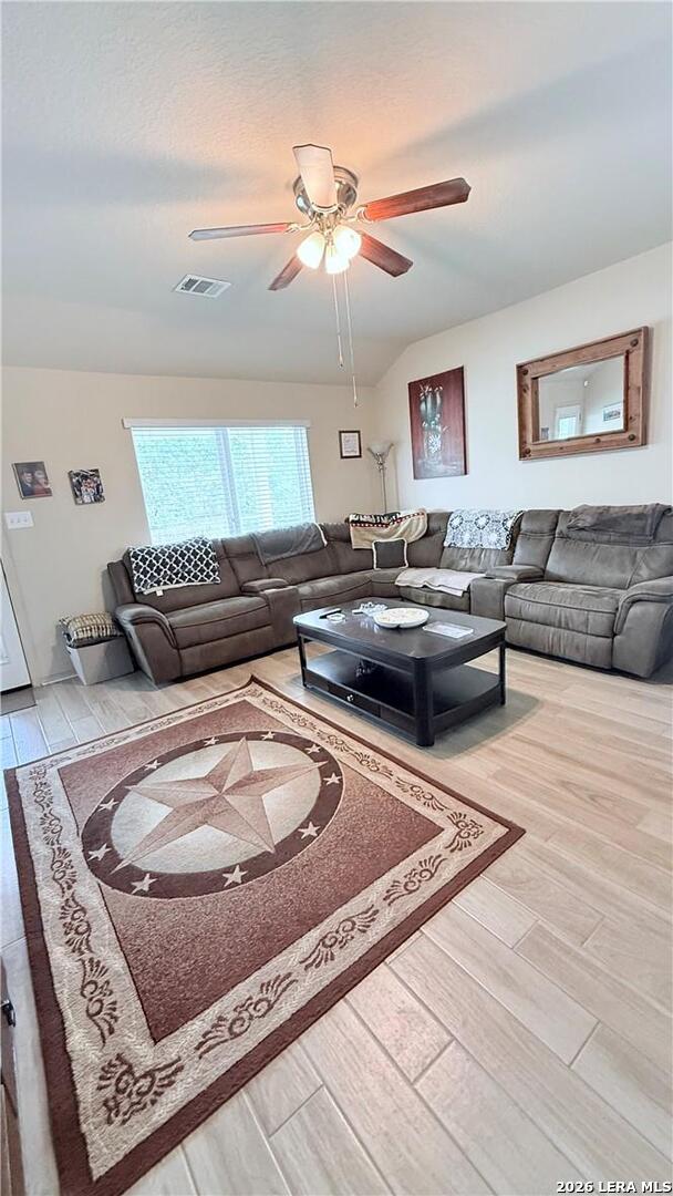 1660 W Nolte Farms Seguin TX 78155