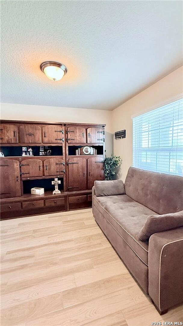 1660 W Nolte Farms Seguin TX 78155