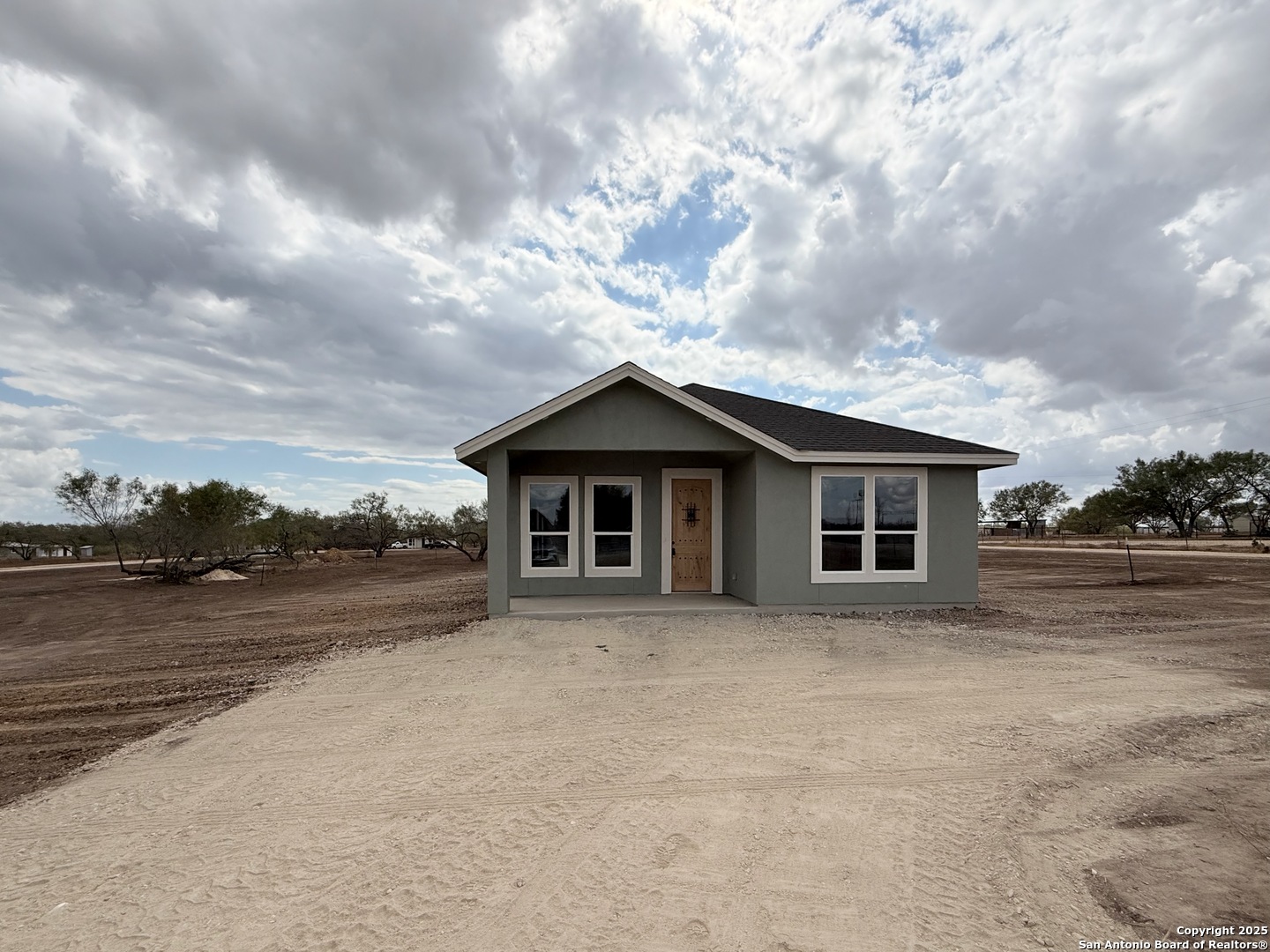 1416 Corgey Road Pleasanton TX 78064
