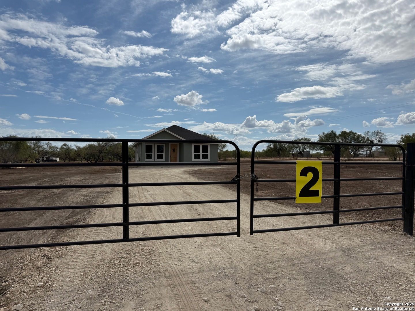 1416 Corgey Road Pleasanton TX 78064
