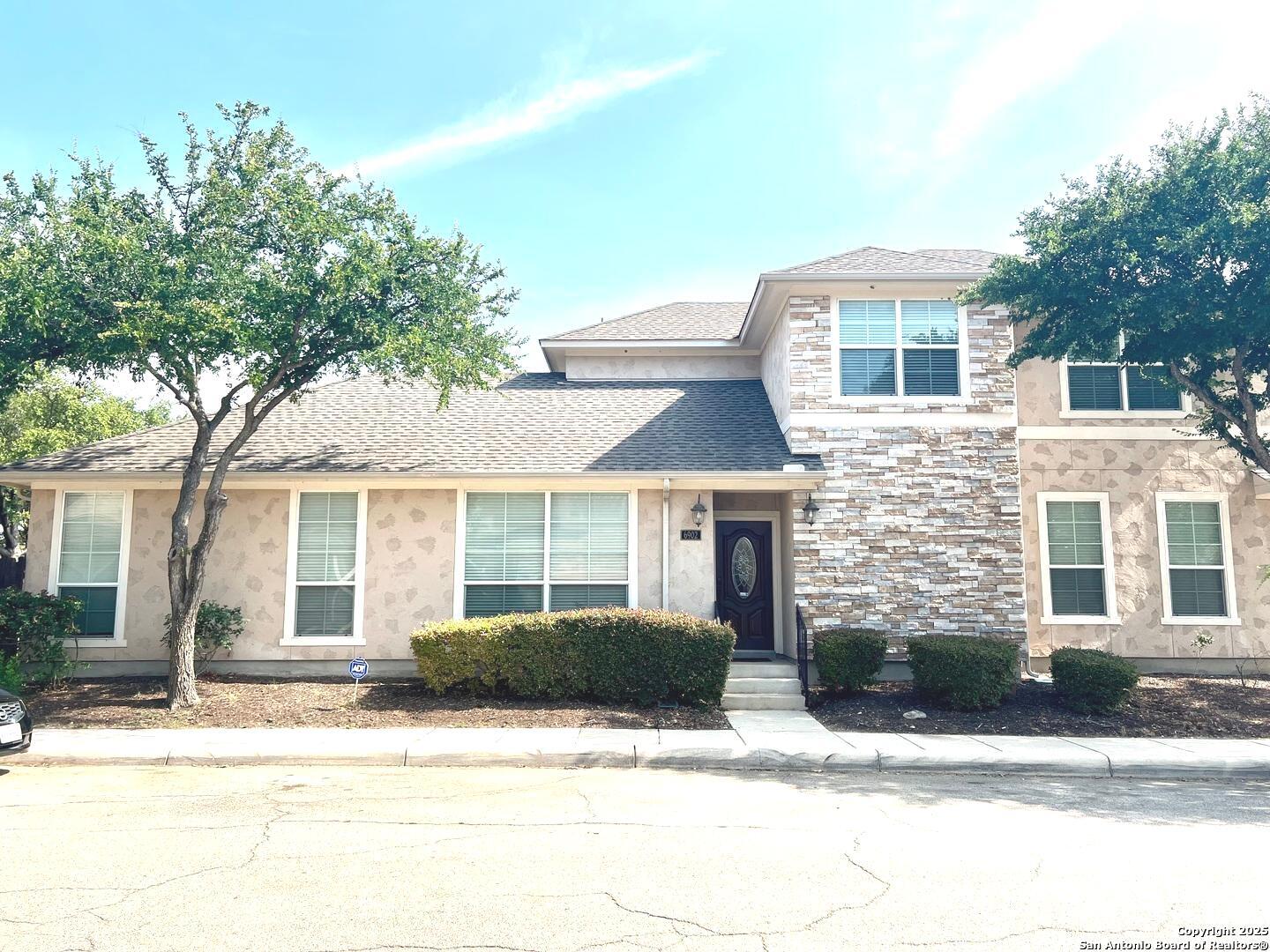 6902 Abbey Falls San Antonio TX 78249