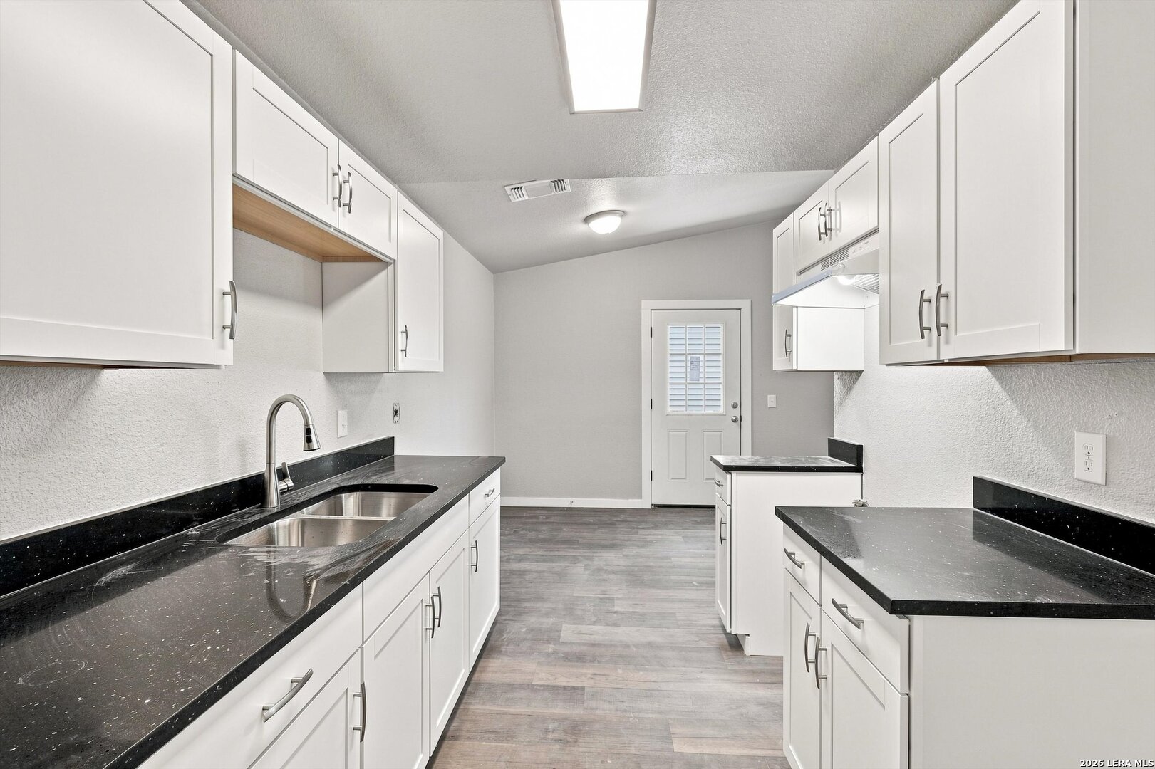 8012 Laurel Bend San Antonio TX 78250