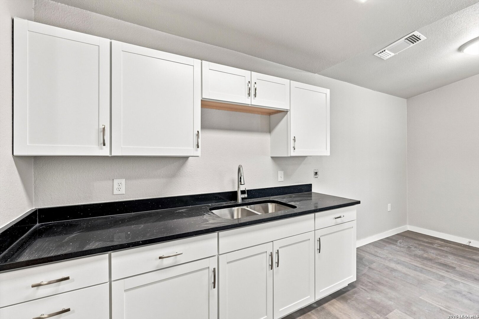 8012 Laurel Bend San Antonio TX 78250