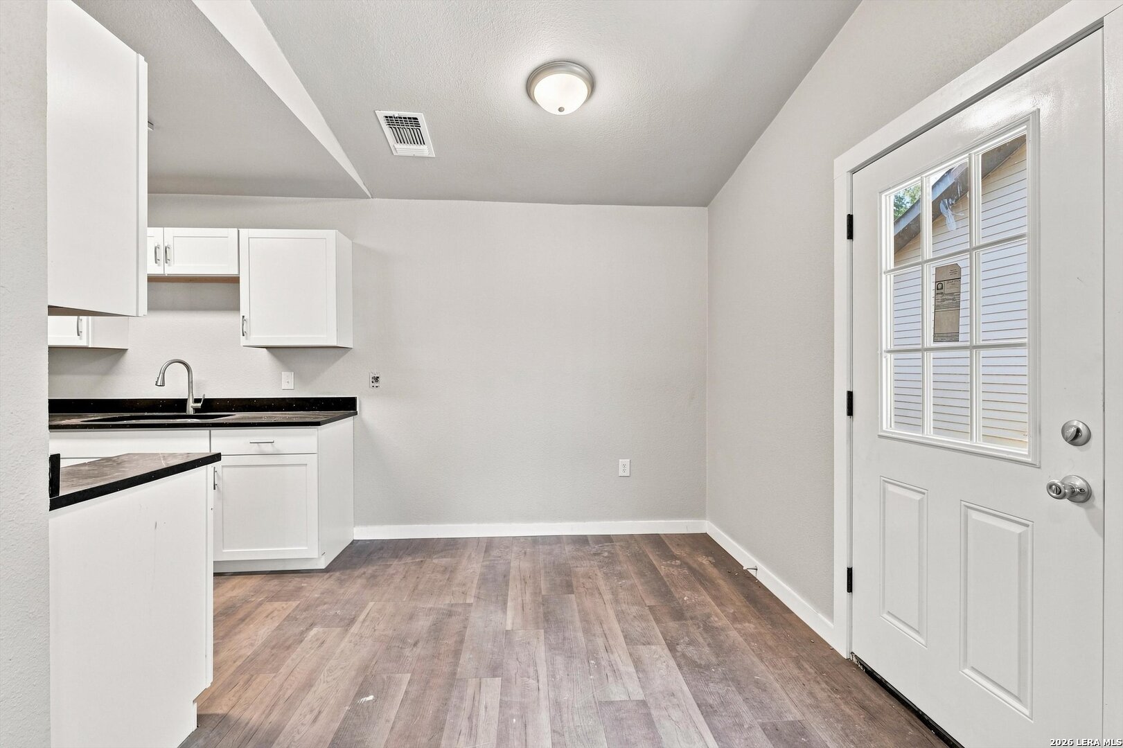 8012 Laurel Bend San Antonio TX 78250