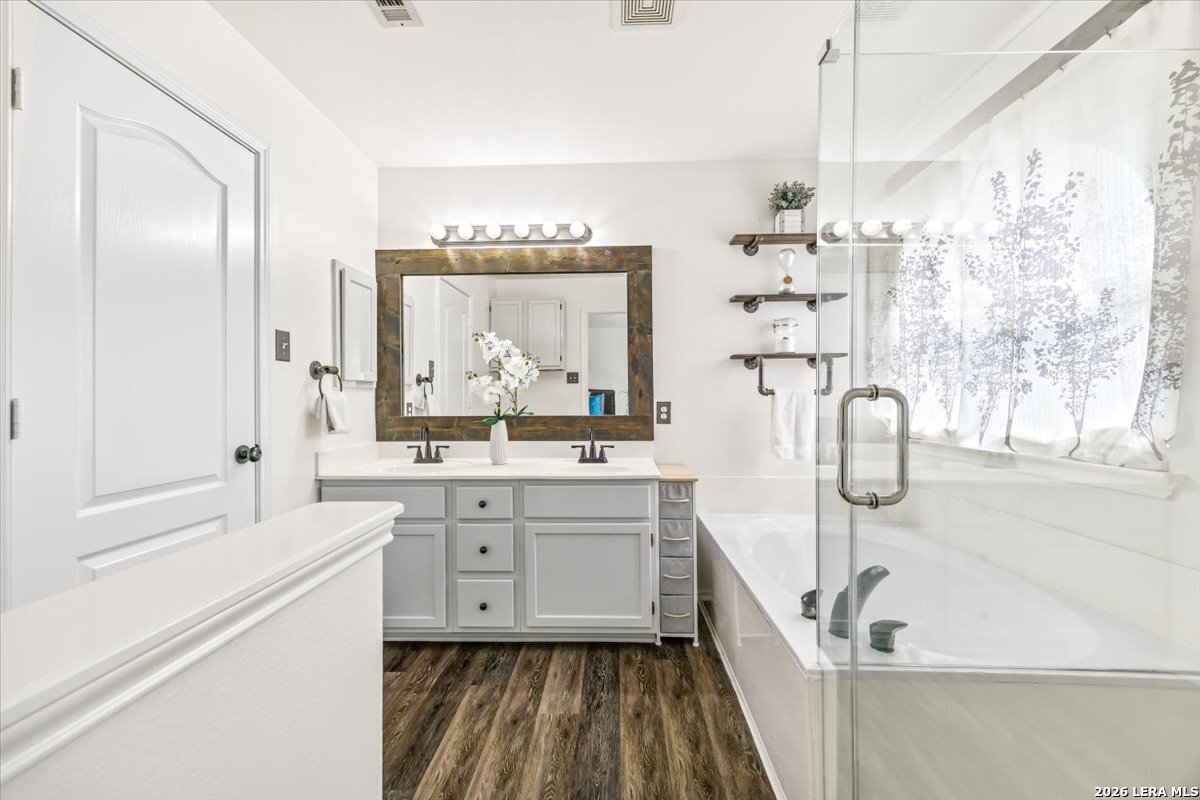 120 Kitty Hawk Run Cibolo TX 78108