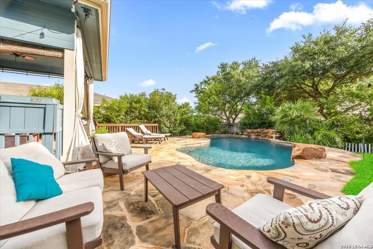 120 Kitty Hawk Run Cibolo TX 78108