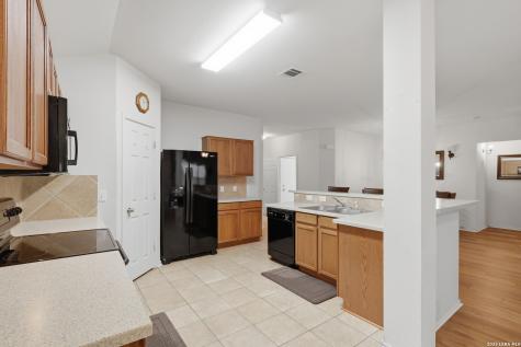 15623 Hastings Park Selma TX 78154