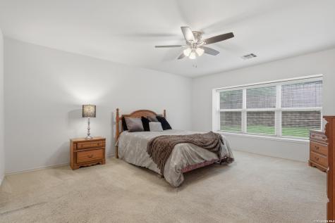 15623 Hastings Park Selma TX 78154