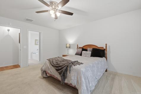 15623 Hastings Park Selma TX 78154