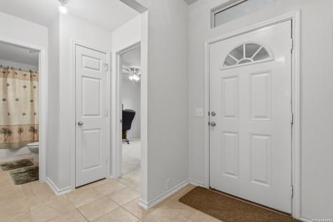 15623 Hastings Park Selma TX 78154