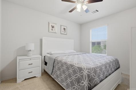 15623 Hastings Park Selma TX 78154