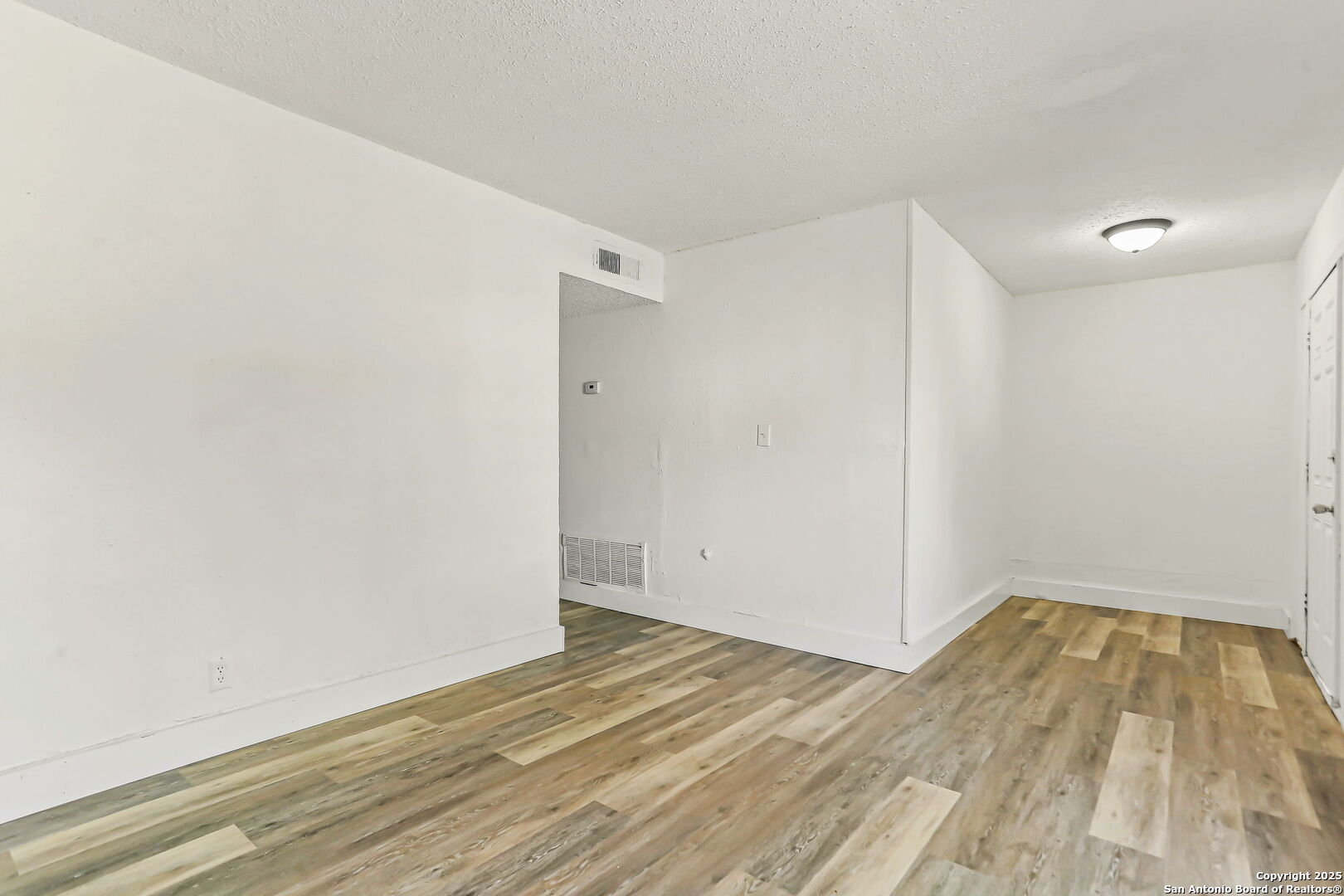 7032 Glen Mist San Antonio TX 78239
