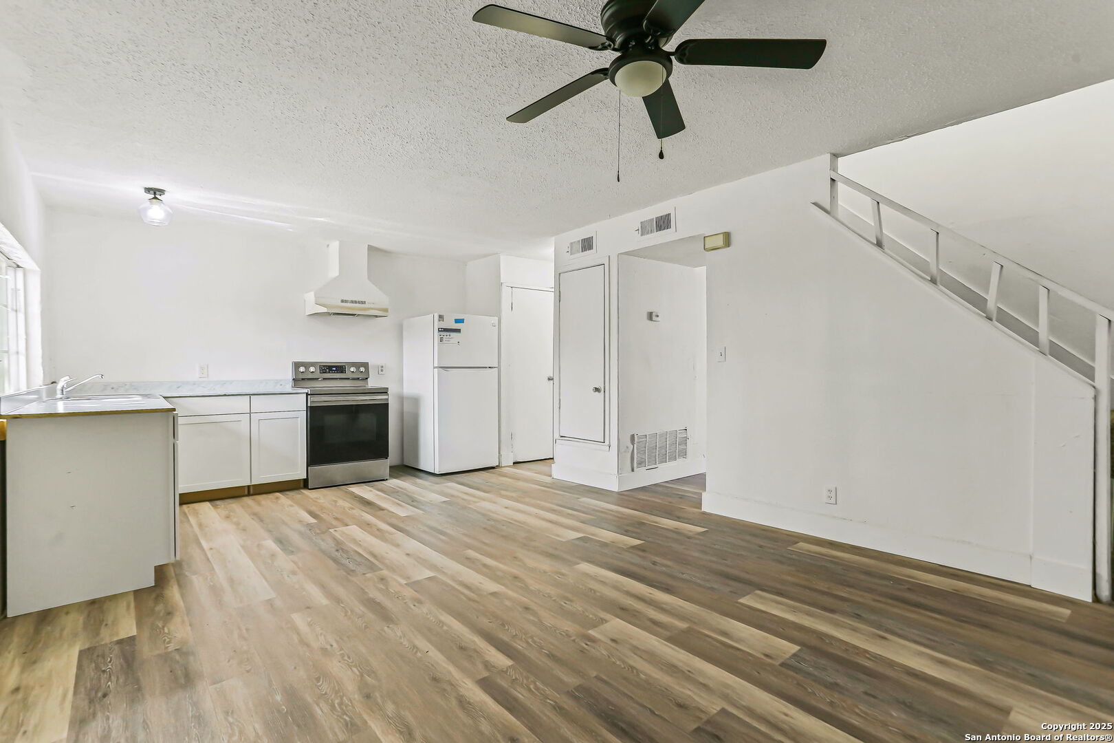 7032 Glen Mist San Antonio TX 78239