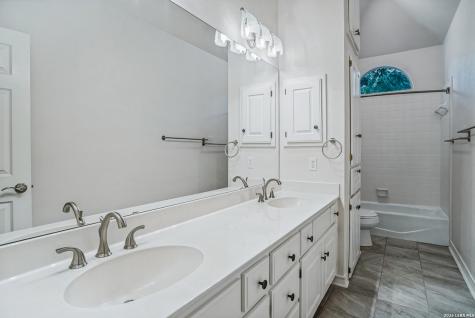 13238 Hunters View Street San Antonio TX 78230