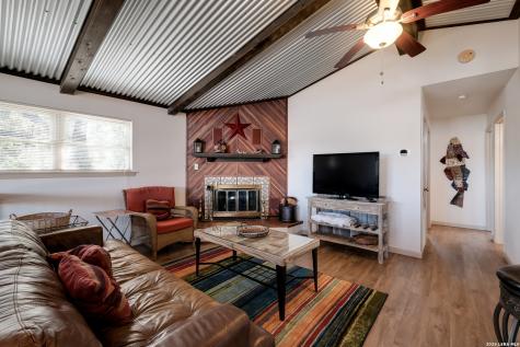 1512 Skyline Canyon Lake TX 78133