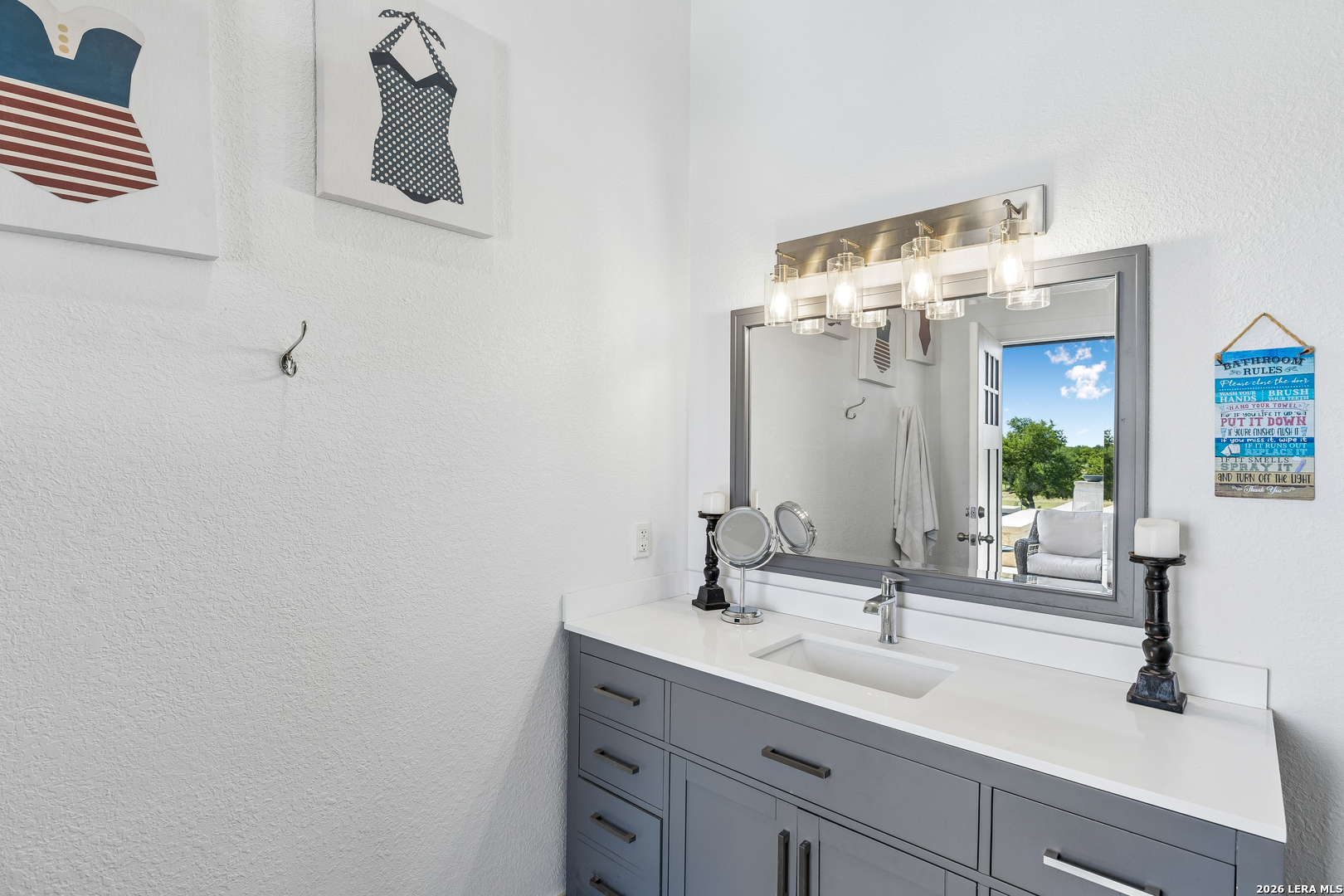 652 Overlook Drive Fredericksburg TX 78624