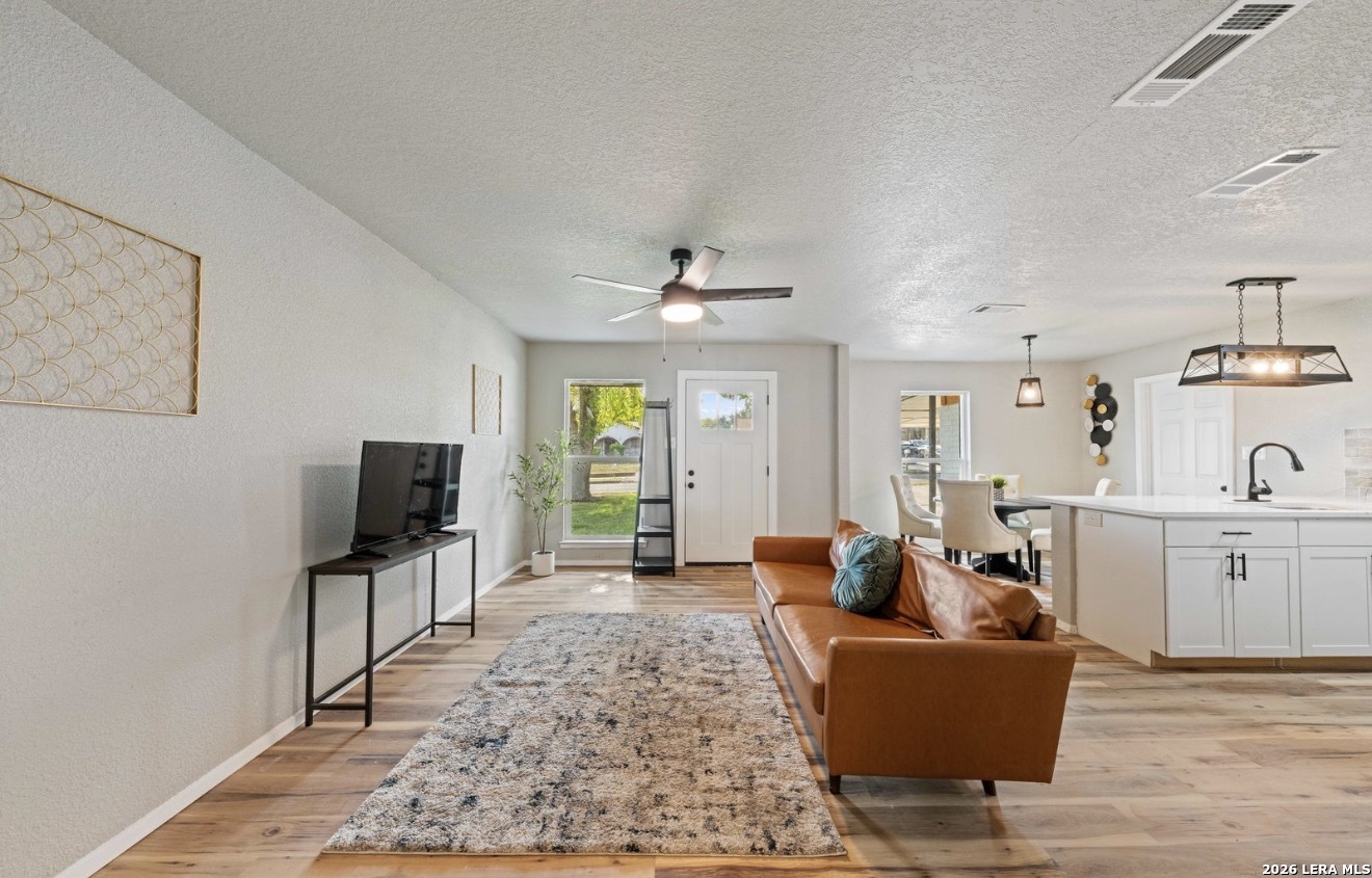 6019 Sandwick San Antonio TX 78238
