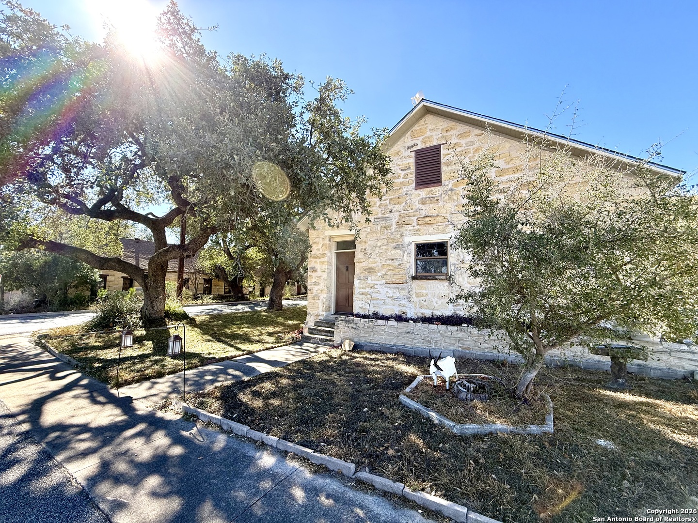 1 Mackenzie Brackettville TX 78832